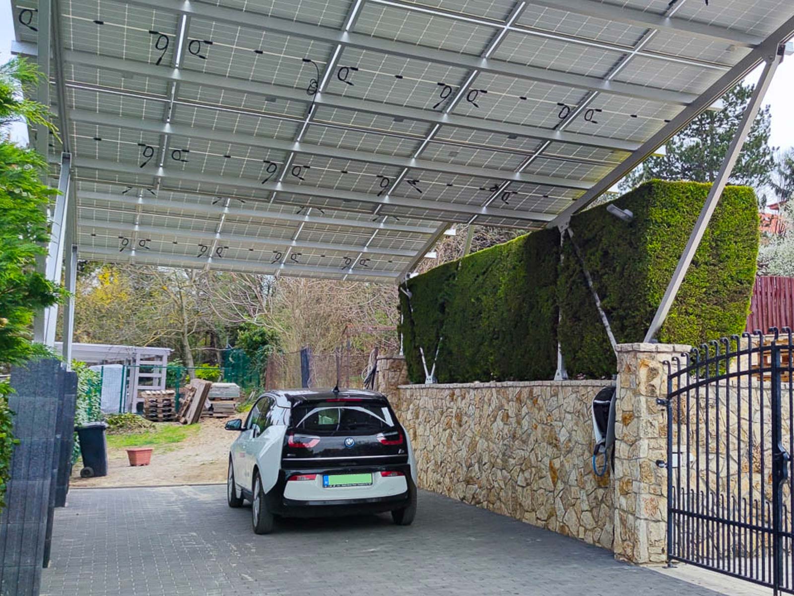 Napelemes kocsibeálló - Deluxe Building_6