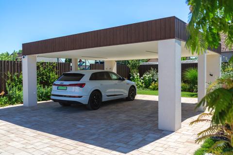 Deluxe dupla kocsibeálló fa szerkezettel és trapézlemez tetővel