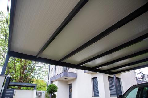 Deluxe building kocsibeallo aluminium szerkezet antracit szendvicspanel fedes negyzetes csatorna modern fedett kukatarolo 07