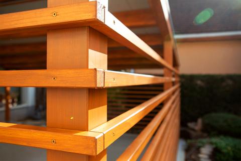 Deluxe building retegragasztott fa szerkezetes kocsibeallo szendvicspanel fedes oldalzaras lecezes ives csatorna 05