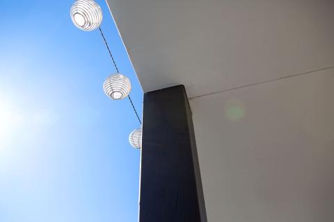 Deluxe fa szerkezetes kocsibeallo antracit 12