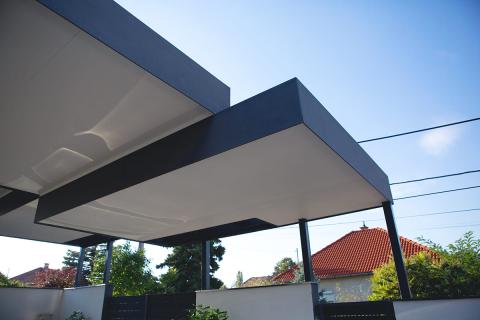 Egyedi design elemekkel tervezett dupla autóbeálló-05