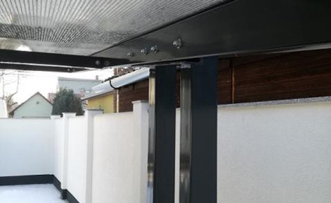 Függesztett autóbeálló csatlakozás