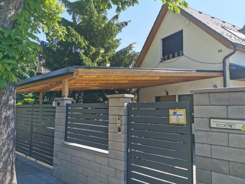 Lazúr festésű, ragasztott fa kocsibeálló, polikarbonát fedéssel 03