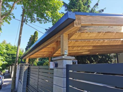 Lazúr festésű, ragasztott fa kocsibeálló, polikarbonát fedéssel 04