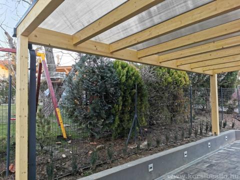 Nyitott egyedi gyártású kocsibeálló 04