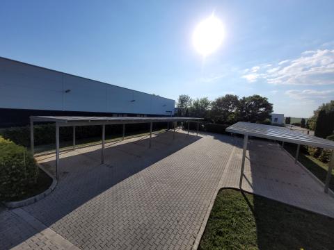 Parkoló, kocsibeálló fedés alumínium szerkezettel, polikarbonát fedéssel 01