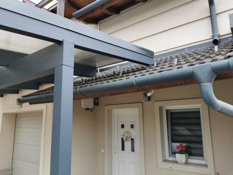 Ragasztott fa, polikarbonát fedésű kocsibeálló 07