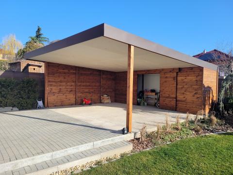 Ragasztott fa szerkezetű trapézlemez fedésű dupla kocsibeálló tárolóval 03