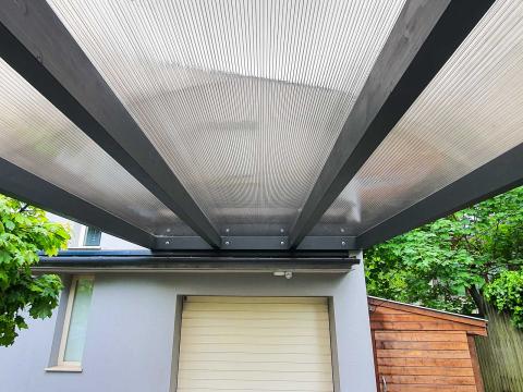 ragasztott fa kocsibeálló polikarbonát fedéssel Deluxe Building_6