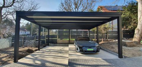 ragasztott fa kocsibeálló szendvicspanel fedéssel