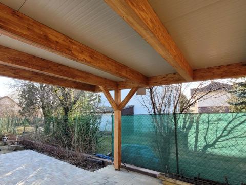 Ragasztott fa kocsibeallo szendvicspanel fedes taroloval Deluxe Building8