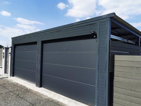 Vas szerkezetű, dupla kocsibeálló trapéz lemez fedéssel 03