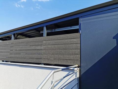 Vas szerkezetű, dupla kocsibeálló trapéz lemez fedéssel 04