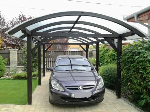 ives-polikarbonat-teto-kocsibeallo